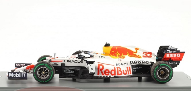 Red Bull Racing Honda RB16B #33 2nd Place Turkije GP 2021 World Champion Max Verstappen 1-12 Spark ( Resin)