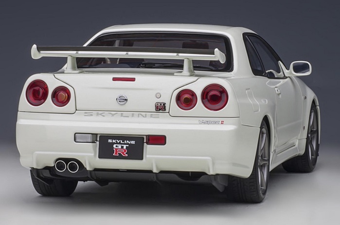 Nissan Skyline GT-R (R34) V-SPEC II 2001 Wit 1-18 Autoart
