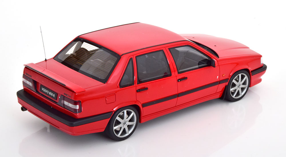 Volvo 850 R Limousine 1996 Rood 1-18 Ottomobile Limited 2000 Pieces (Resin)