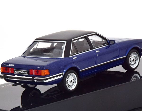 Ford Granada MKII 2.8 GL Limousine 1982 Blauw Metallic / Zwart 1-43 Ixo Models