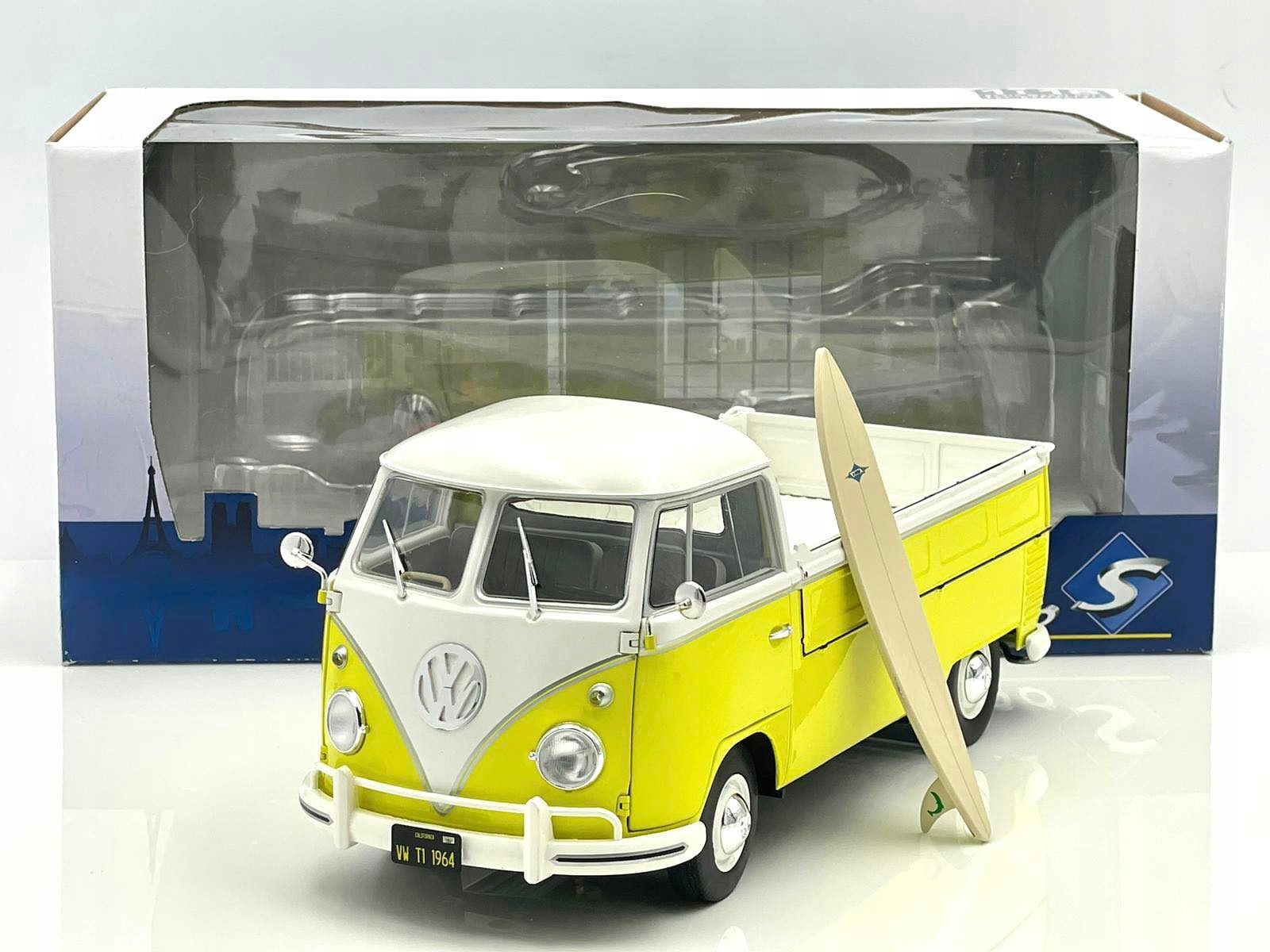 Volkswagen T1 Pick-Up 1950 inclusief surfplank Geel/Wit 1-18 Solido