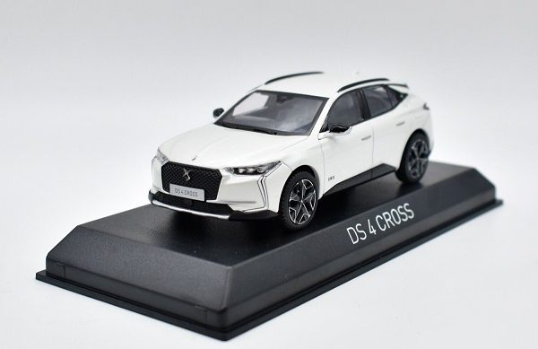 Citroen DS 4 Cross 2021 Pearl White 1/43 Norev