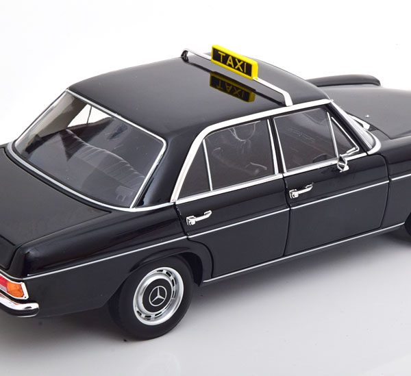 Mercedes-Benz 200/8 (W115) Taxi 1968 Zwart 1-18 Norev