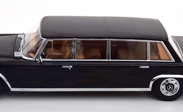 Mercedes-Benz 600 LWB (W100) Pullman 1964 Zwart 1-18 KK-Scale (Metaal)