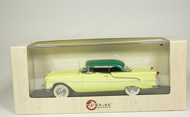 Oldsmobile Super 88 Holiday Coupe 1955 Geel / Groen 1-43 Esval Models Limited 125 Pieces
