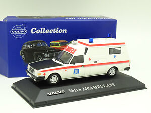 Volvo 264 Ambulance 1978 Wit / Rood 1-43 Atlas Volvo Collection