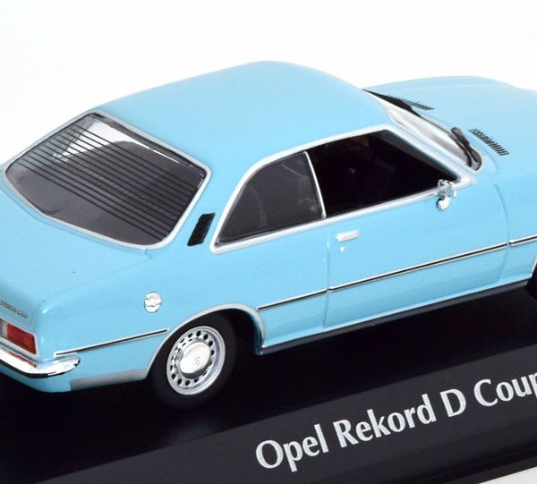 Opel Rekord D Coupe 1975 Lichtblauw 1-43 Maxichamps