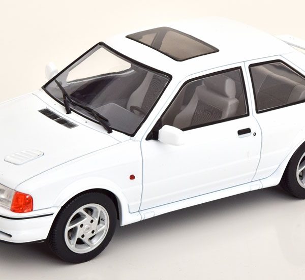 Ford Escort MKIV RS Turbo 1990 Wit 1-18 MCG Models