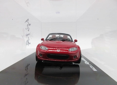 Mazda Roadster MX-5 Miata (NC) Red Metallic 1-43 Mazda Models Ebbro