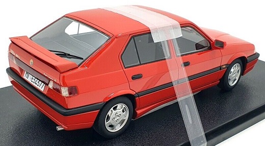 Alfa Romeo 33 S QV (Permanent 4) 1991 Rood 1-18 Cult Scale Models (Resin)