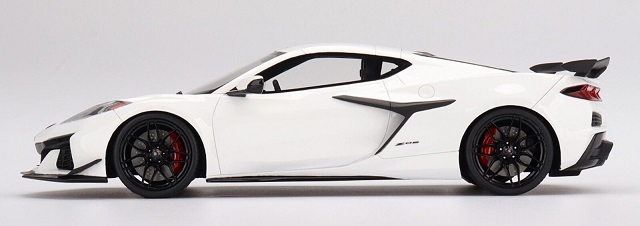 Chevrolet Corvette Z06 Coupe 2023 Arctic White 1-18 Top Speed (Resin)