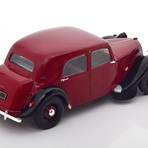 Citroen Traction Avant 11BL 1937 Donkerrood / Zwart 1-24 Whitebox