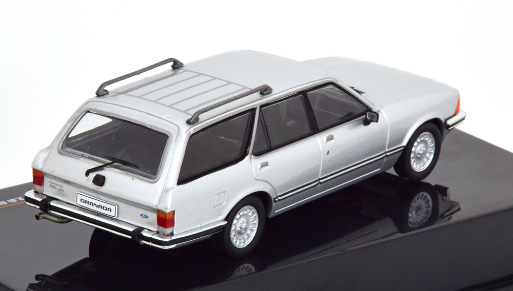 Ford Granada MKII 2.8i Ghia Turnier 1982 Zilver 1-43 Ixo Models