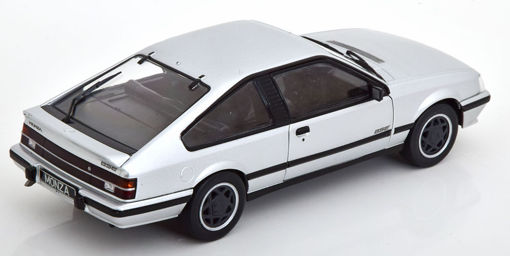 Opel Monza A2 GSE 1982-1986 Zilver 1-24 Whitebox