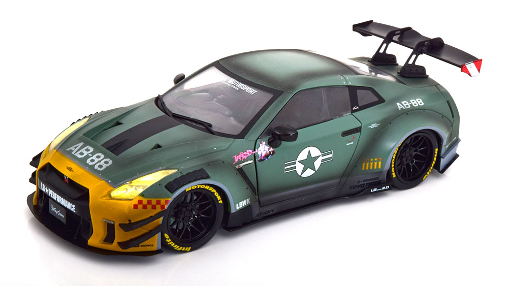 Nissan GT-R (R35) Liberty Walk Body Kit "Camouflage" 1-18 Solido