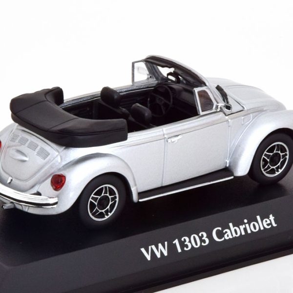 Volkswagen Kever 1303 Cabriolet 1979 Zilver 1-43 Maxichamps