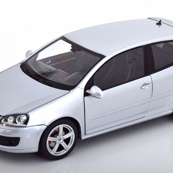 Volkswagen Golf V GTI 2007 "Pirelli" Zilver 1-18 Norev