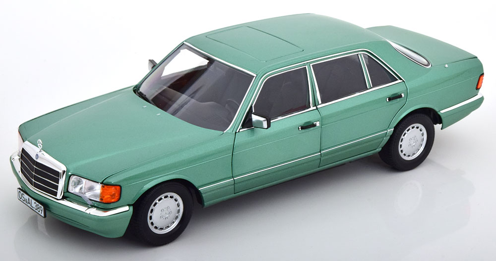 Mercedes-Benz 560 SEL (W126) 1991 Groen Metallic 1-18 Norev