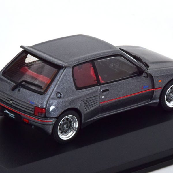 Peugeot 205 GTI "met Dimma Bodykit" Grijs Metallic 1-43 Solido