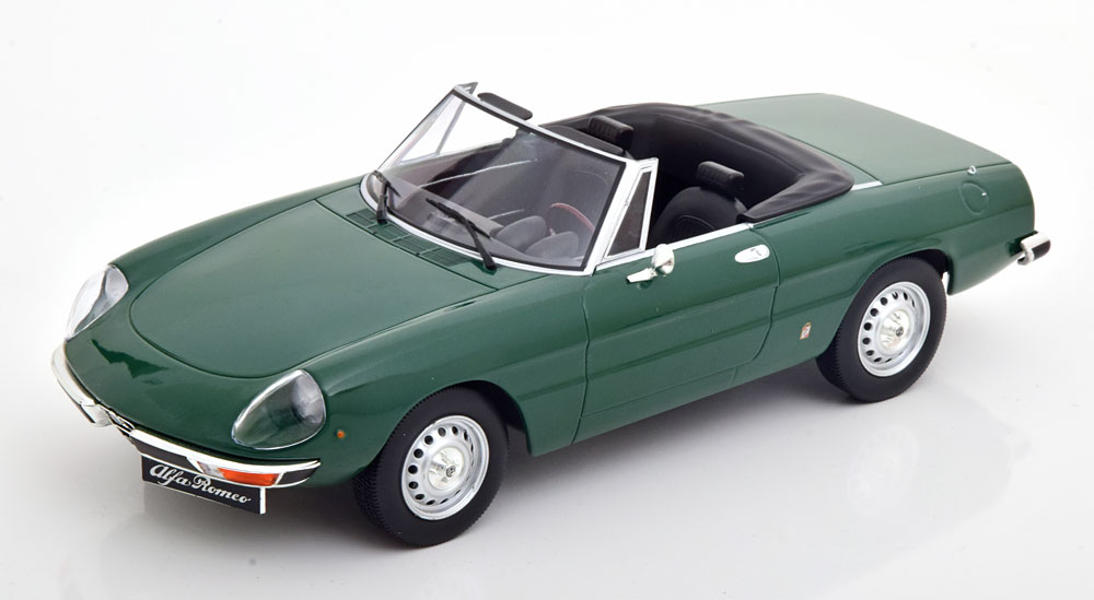 Alfa Romeo 2000 Spider met afneembare Softtop 1978 Groen 1-18 Norev Limited 750 pcs.