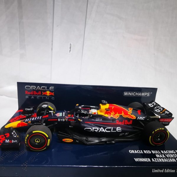 Oracle Red Bull Racing RB18 Winner Azerbaijan GP 2022 World Champion Max Verstappen 1-43 Minichamps Limited 1002 Pieces