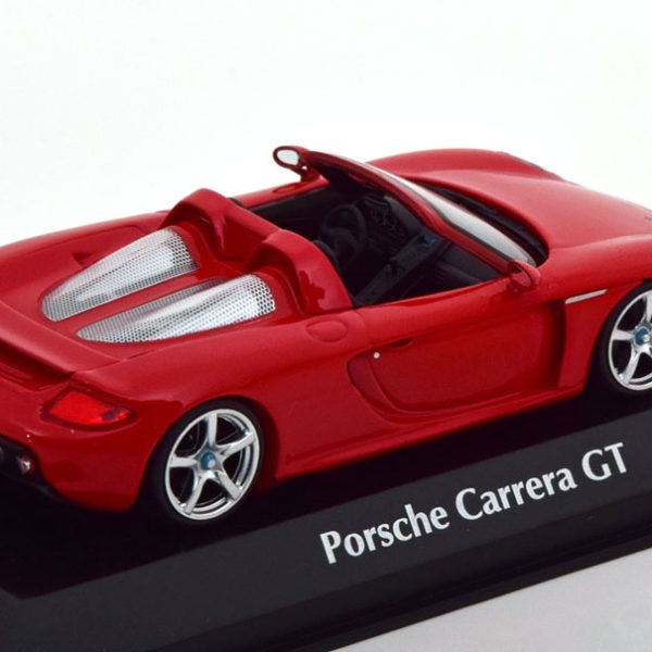 Porsche Carrera GT 2003 Rood 1-43 Maxichamps