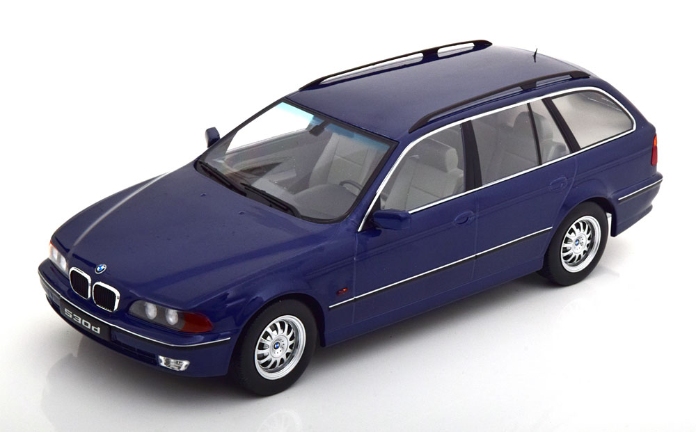 BMW 530D (E39) Touring 1997 Blauw Metallic 1-18 KK-Scale (Metaal)
