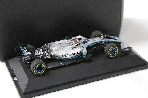 Mercedes-AMG Petronas Motorsport #44 F1 W10 EQ Power+ Seizoen 2019 Lewis Hamilton 1-43 Minichamps (Dealer)