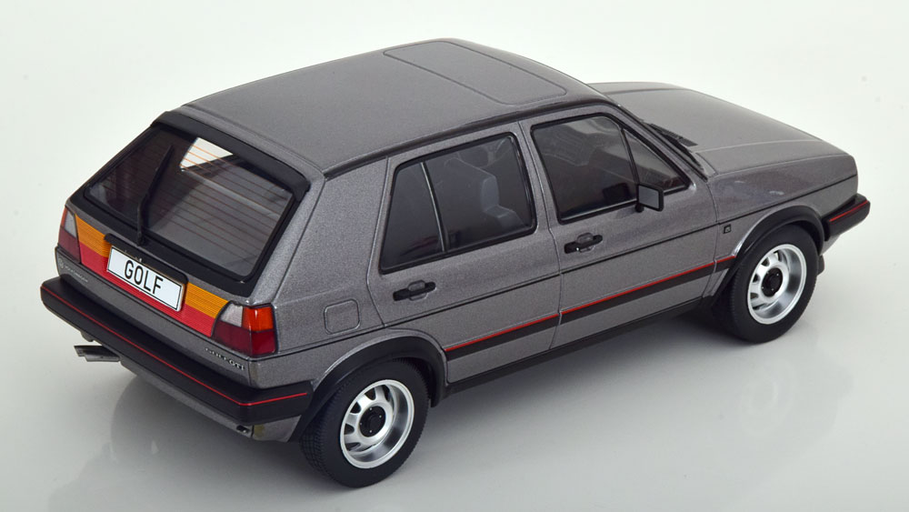 Volkswagen Golf II GTI 1984 Grijs Metallic 1-18 MCG Models