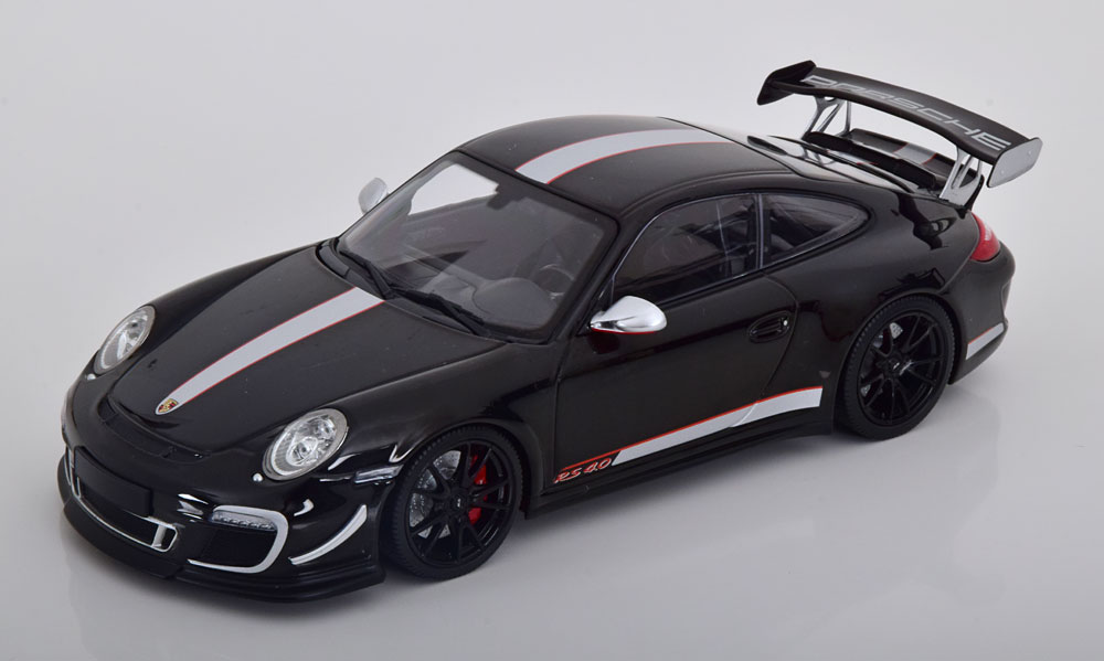 Porsche 911 (997) GT3 RS 4.0 2011 Zwart / Zilver / Rood 1-18 Minichamps