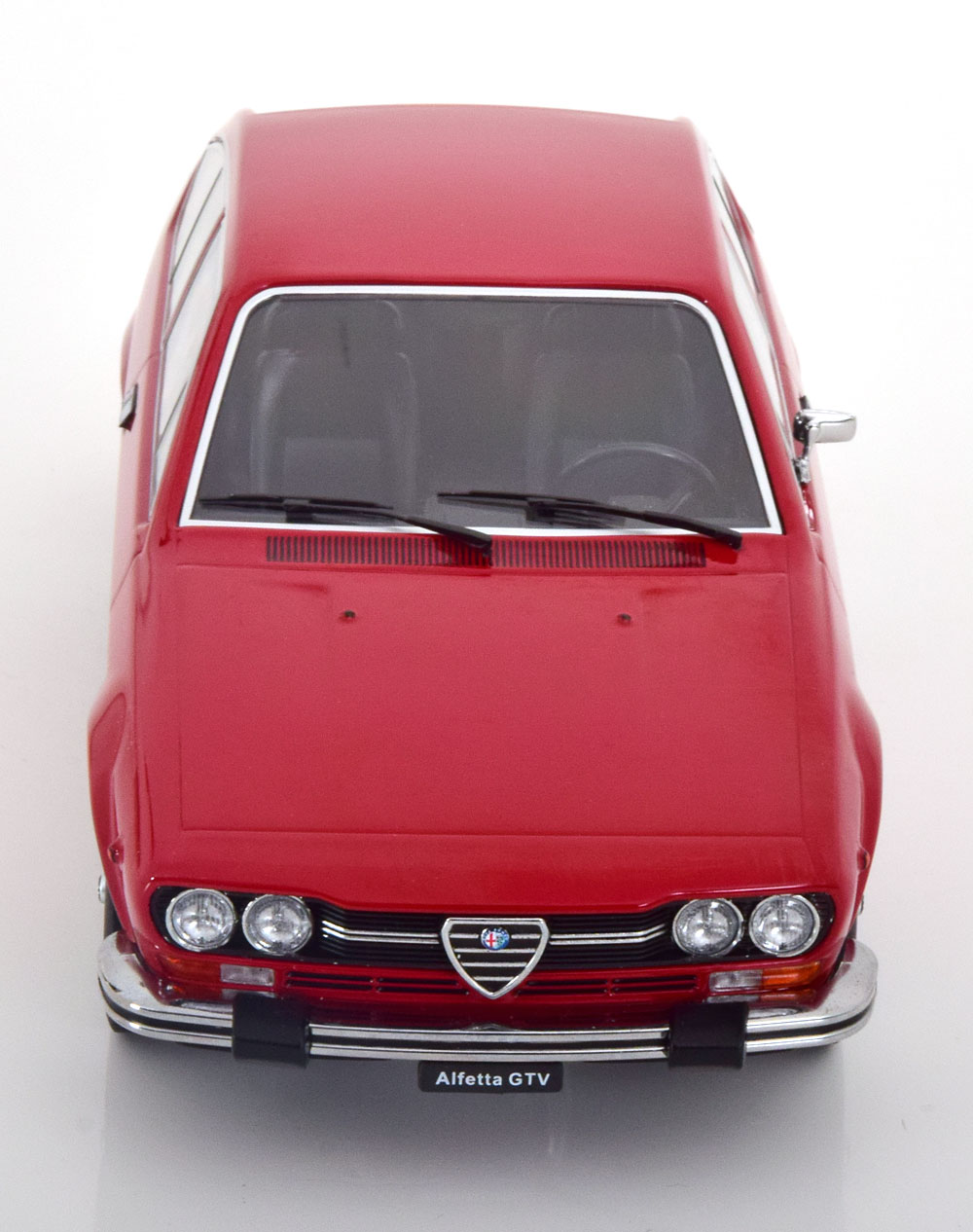 Alfa Romeo Alfetta 2000 GTV 1976 Rood 1-18 KK-Scale
