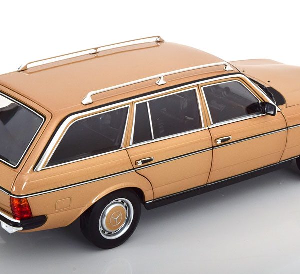 Mercedes-Benz 200 T-Modell (S123) 1982 Goud Metallic 1-18 Norev Limited 500 Pieces