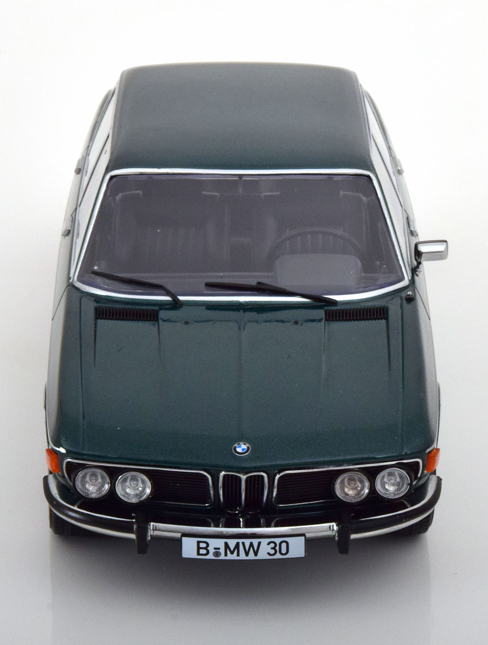 BMW 3.0S (E3 2.Serie) 1971 Donkergroen Metallic 1-18 KK-Scale