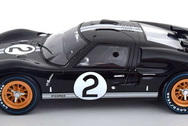 Ford GT40 MK II Winner 24Hrs Le Mans 1966 McLaren/Amon Zwart 1-12 CMR Models (Resin)