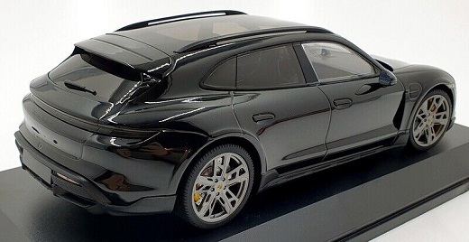 Porsche Taycan CUV Turbo S 2021 Zwart 1-18 Minichamps Limited 480 Pieces