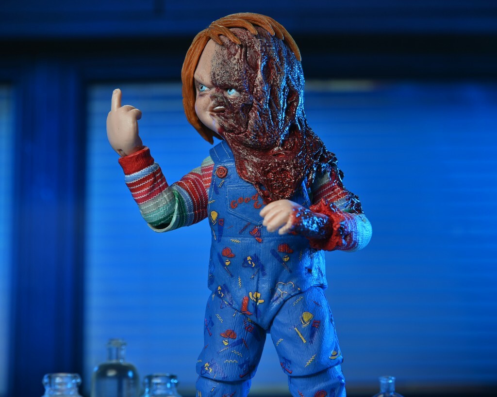 Child's Play: Chucky TV Series - Ultimate Chucky 7 inch Action Figure Neca