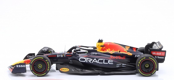 Oracle Red Bull Racing RB18 Winner Italian GP 2022 Max Verstappen 1-18 Minichamps Limited 374 Pieces