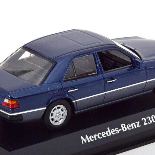 Mercedes-Benz 230E (W124) Saloon 1991 Donkerblauw Metallic 1-43 Maxichamps