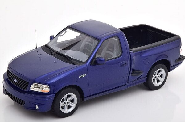 Ford F-150 SVT Lightning Pick Up 2003 Blue Metallic 1-18 DNA Collectibles (Resin)