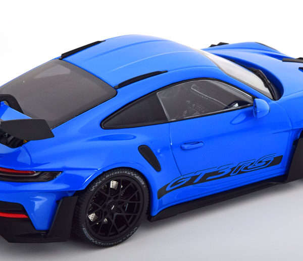 Porsche 911 (992) GT3 RS 2023 Blauw ( Zwart velgen ) 1:18 Minichamps Limited 300 Pieces