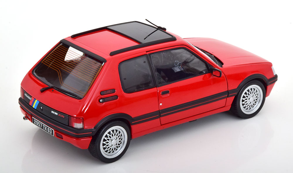 Peugeot 205 GTI "PTS Deco" 1991 Rood 1-18 Norev