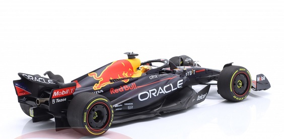 Oracle Red Bull Racing RB18 #1 Winner Mexican GP 2022 Max Verstappen 1-18 Minichamps Limited 258 Pieces
