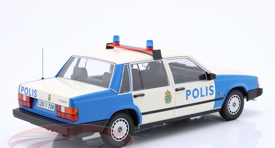 Volvo 740 GL 1986 "Polis Sweden" 1-18 Minichamps Limited 300 Pieces