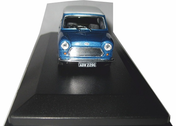 Morris Mini Cooper S 1967 Blauw Metallic / Wit 1-43 Solido