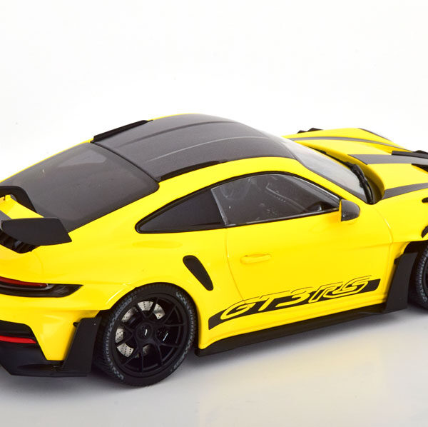 Porsche 911 (992) GT3 RS 2023 Geel / Zwart 1-18 Minichamps Limited 300 Pieces