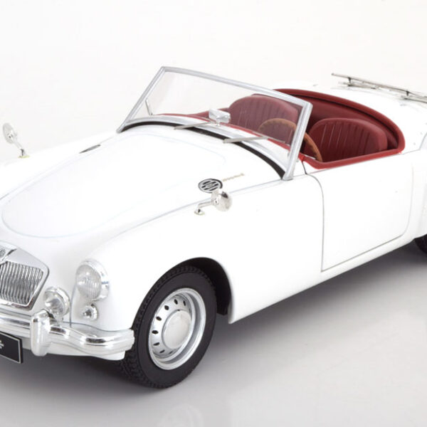 MG A MKII Spider Open 1961 Wit 1-18 Triple 9 Collection