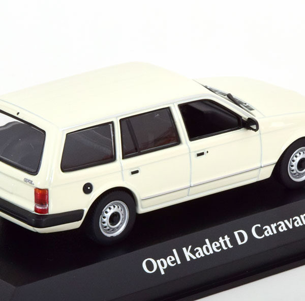 Opel Kadett D Caravan 1979 Wit 1-43 Maxichamps