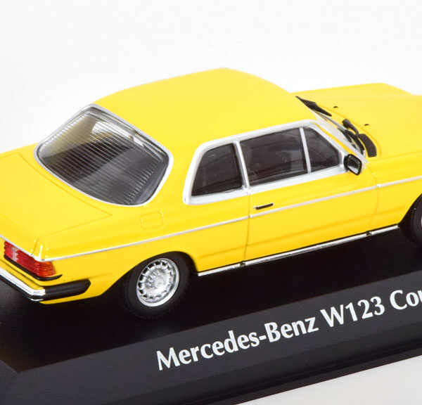 Mercedes-Benz (W123) Coupe 1976 Geel 1-43 Maxichamps