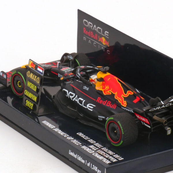 Oracle Red Bull RB18 Winner Japanese GP 2022 (Inkl.Pitboard) World Champion Max Verstappen 1-43 Minichamps Limited 1248 Pieces
