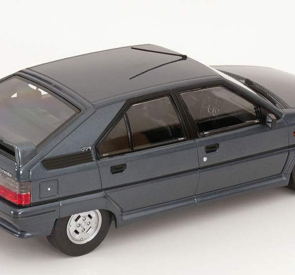 Citroen BX GTI 1990 Donkergrijs Metallic 1-18 Triple 9 Collection